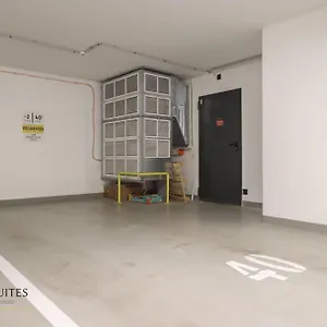 verificați disponibilitatea